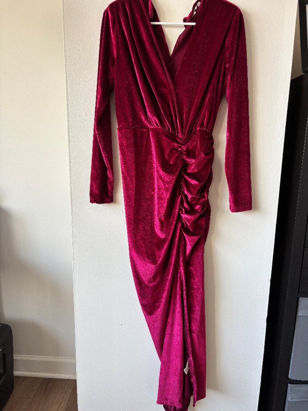 Let me be Burgundy Long Sleeve Velvet Dress - Size Small